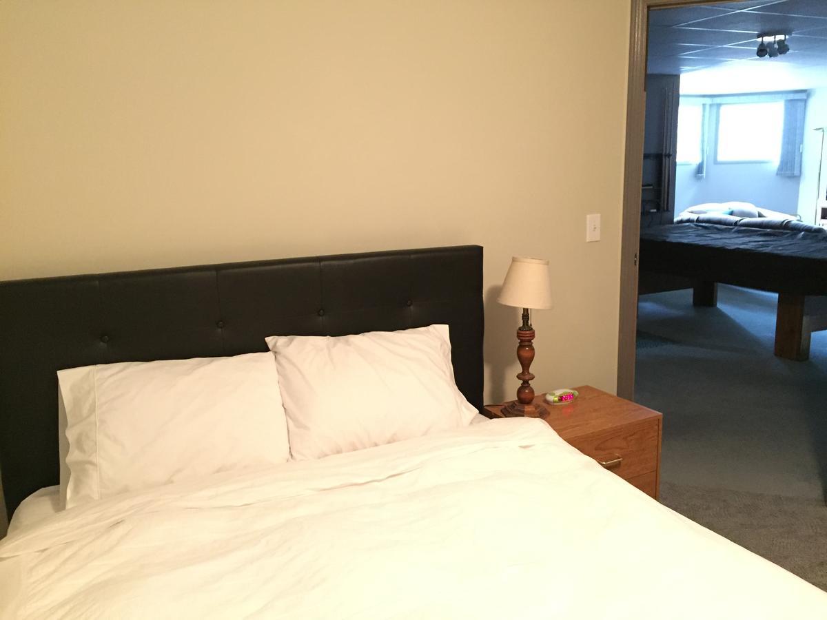 Bed & Breakfast Monarch Canmore Luaran gambar