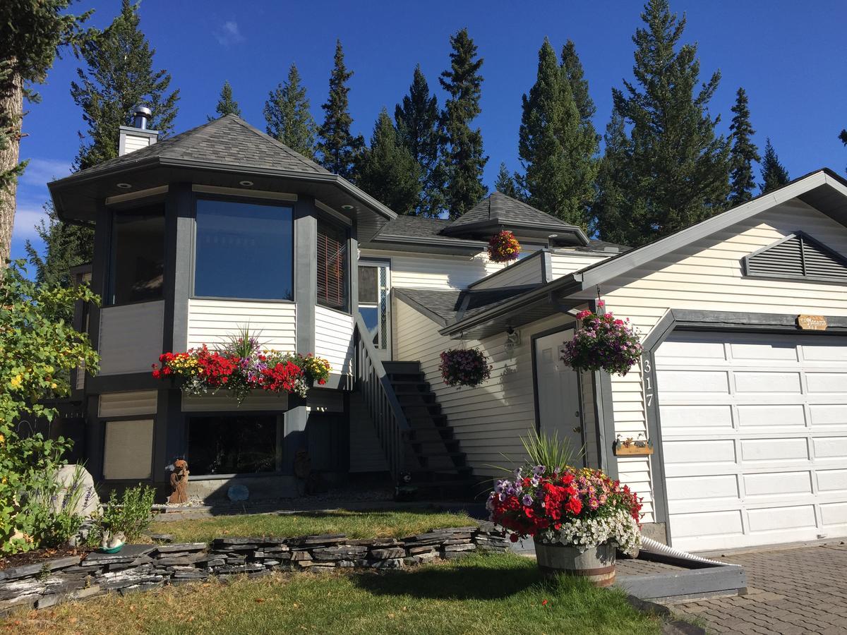 Bed & Breakfast Monarch Canmore Luaran gambar
